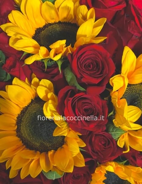 Bouquet Girasoli & Rose Rosse