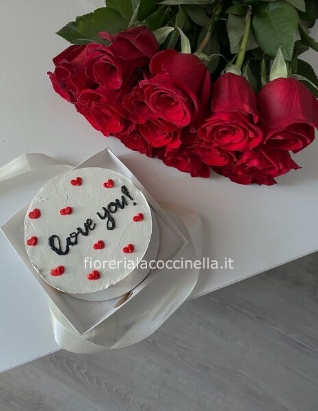 Bouquet Rose Rosse & Lamberth Cake LOVE