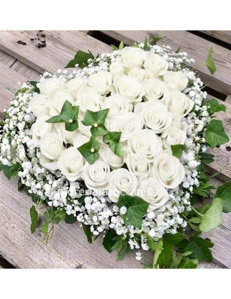 Cuore di Rose Bianche